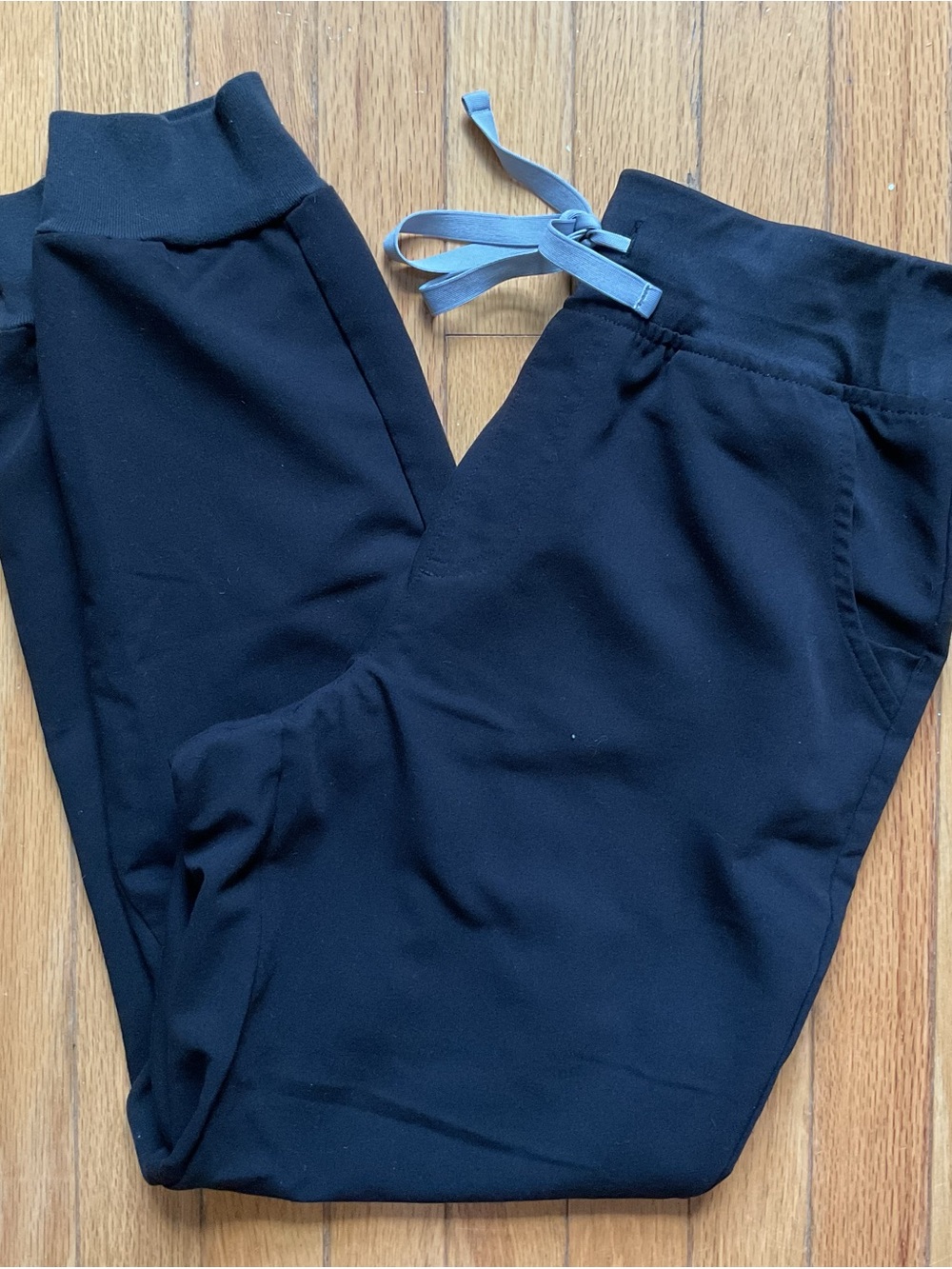 FIGS Technical Collection Black Jogger Scrub Pants Womens Medium Nurse Workwear